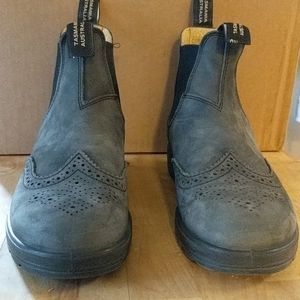 Blundstone 550 Chelsea Brogue boots